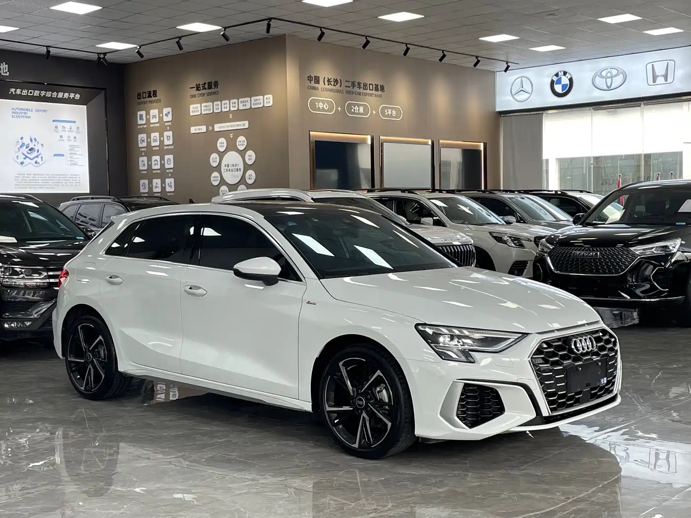 Audi A3 2023 Sportback 35 TFSI Fashion Sport фото 3