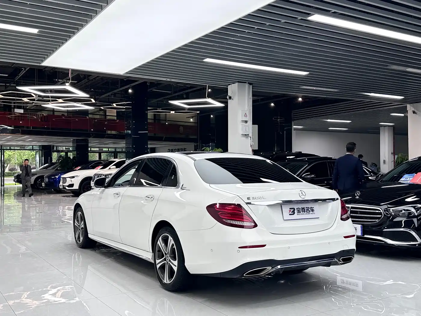 Mercedes-Benz E-Class 2018 E 200 L Sport фото 17