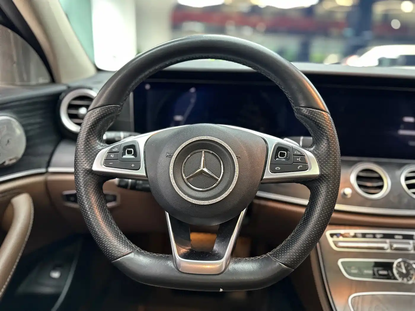 Mercedes-Benz E-Class 2018 E 200 L Sport фото 7