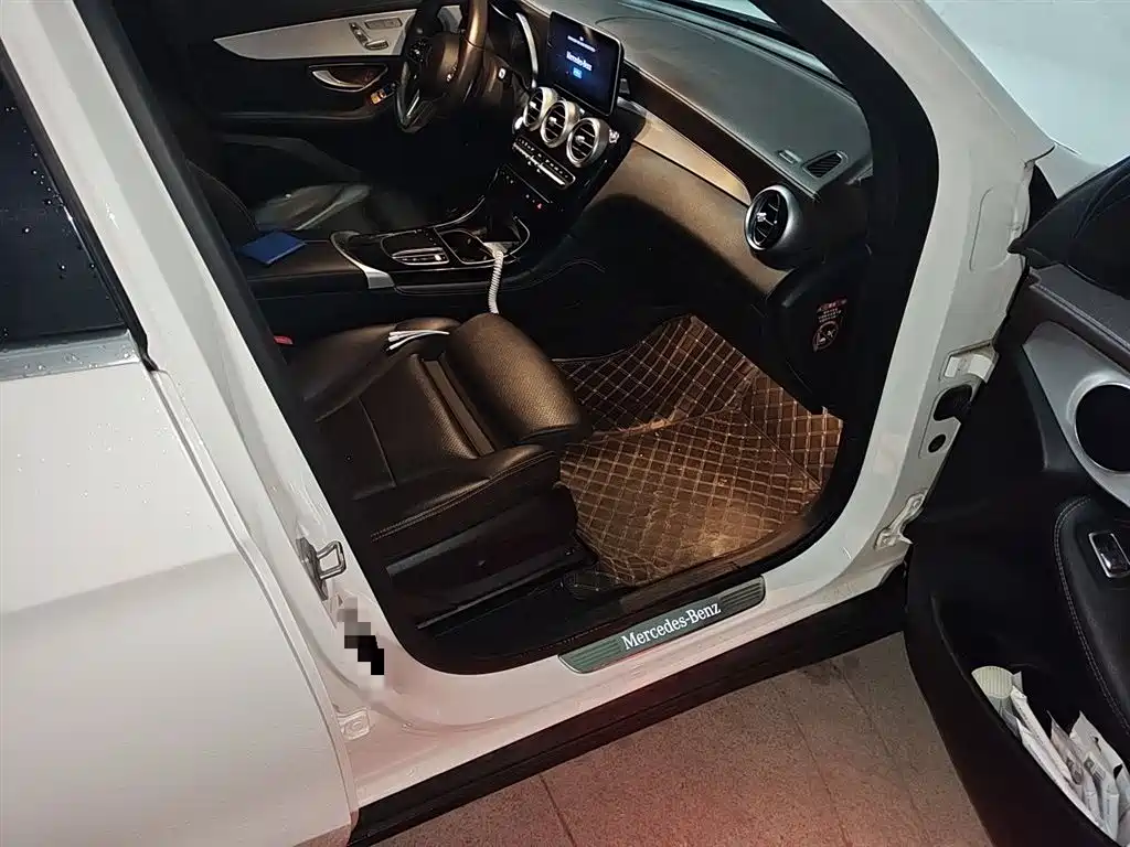 Mercedes-Benz GLC 2020 GLC 260 L 4MATIC Dynamic фото 22