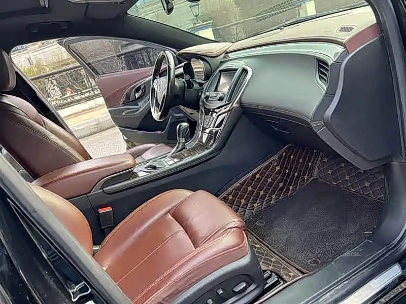 Buick LaCrosse 2013 2.4L SIDI Luxury Comfort фото 8