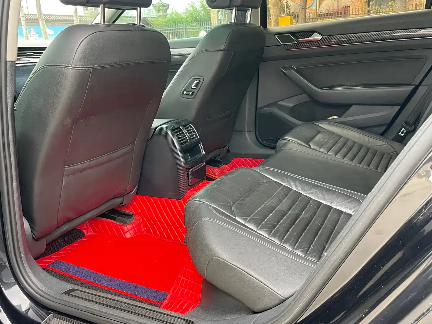 Volkswagen Magotan 2018 330TSI DSG Leading фото 10