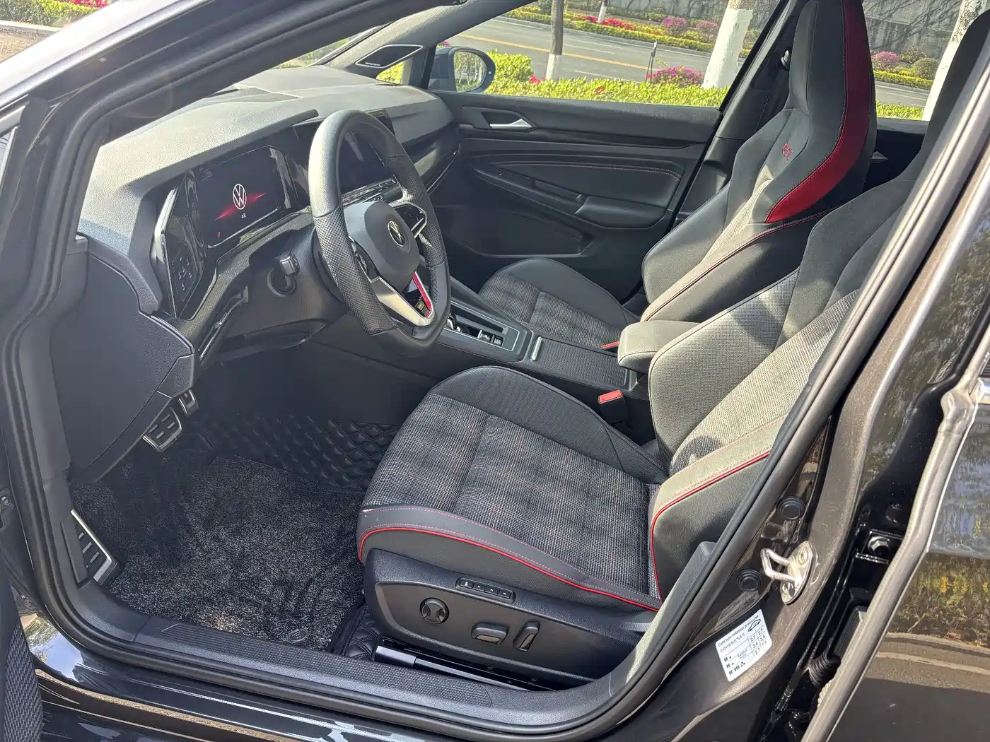 Volkswagen Golf GTI 2021 380TSI DSG GTI фото 16