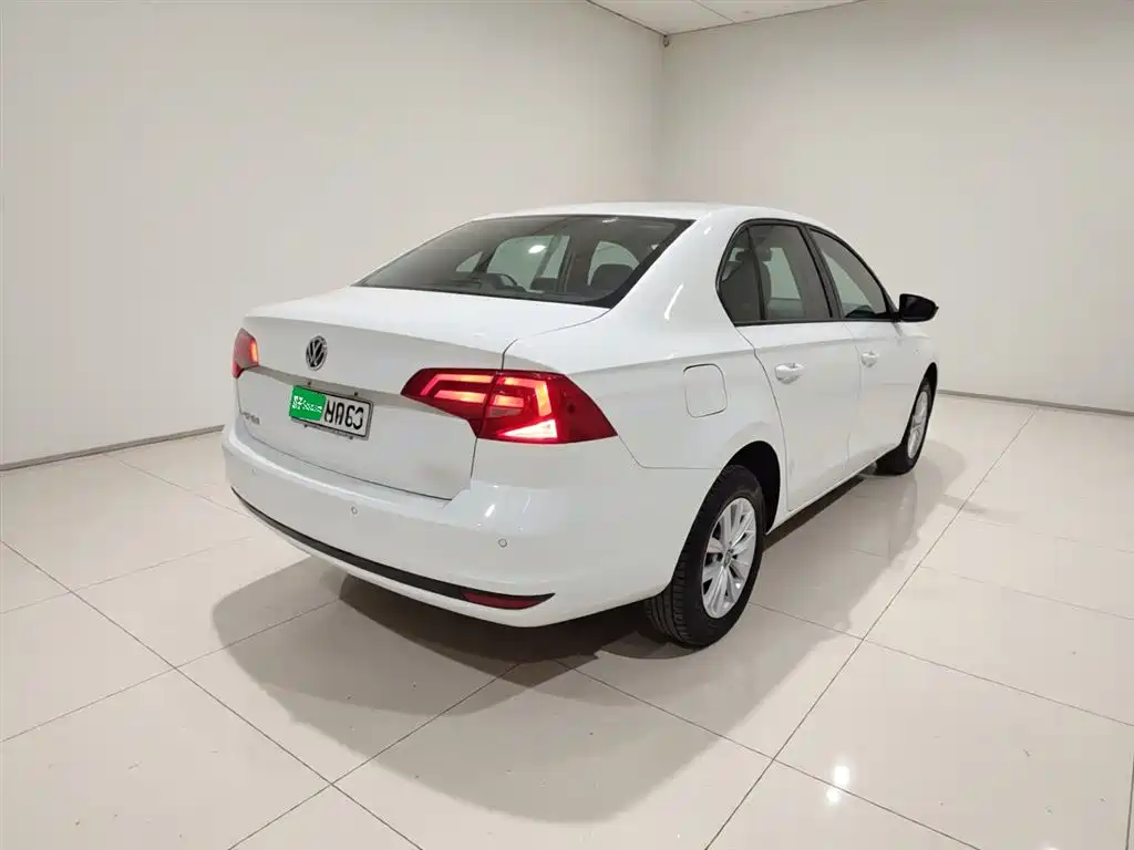 Volkswagen Bora 2018 1.5L Manual Fashion фото 7