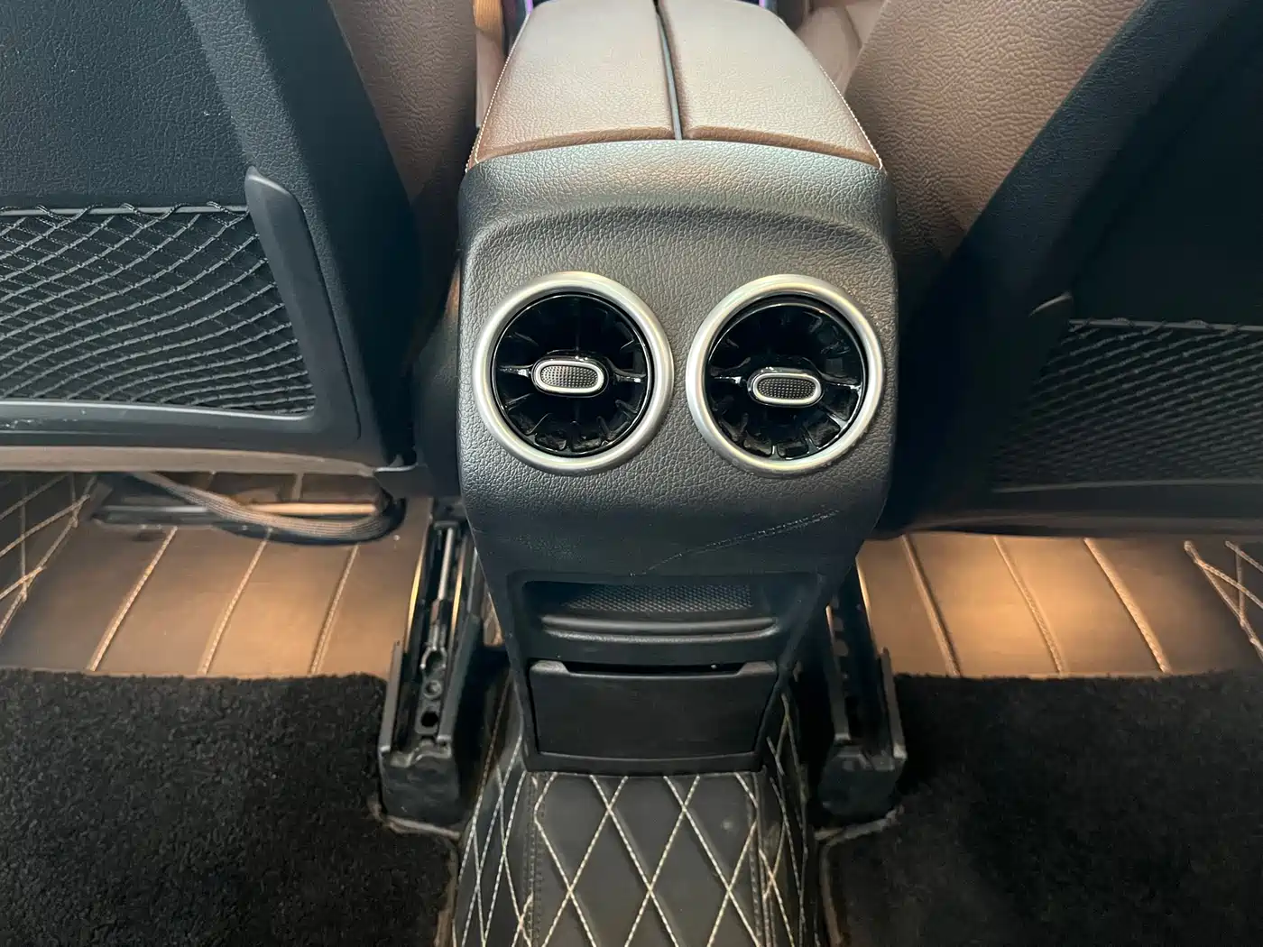 Mercedes-Benz GLB 2024 GLB 220 Dynamic фото 17