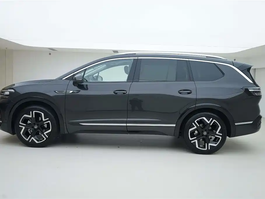 Volkswagen Talagon 2025 450TSI R-Line 6-Seater фото 3