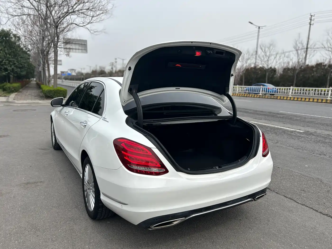 Mercedes-Benz C-Class 2016 C 180 L Sport фото 16