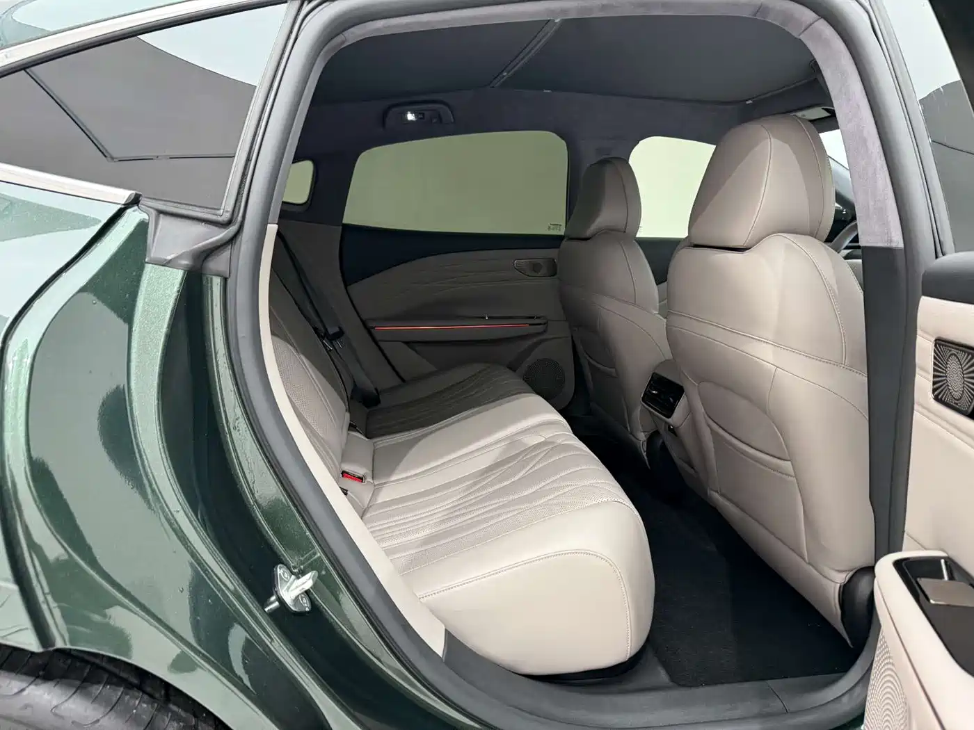 Geely Galaxy Galaxy Xingyao 8 2025 130km EM-P Starship Edition фото 20