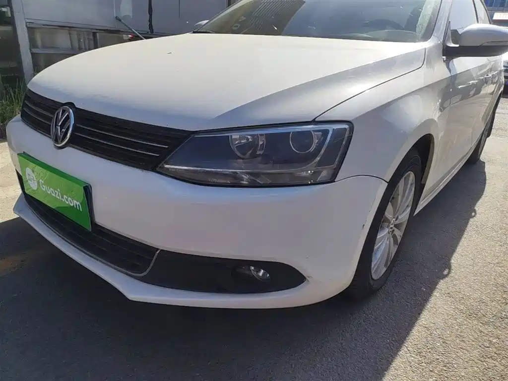 Volkswagen Sagitar 2014 Facelift 1.6L Automatic Comfort фото 24