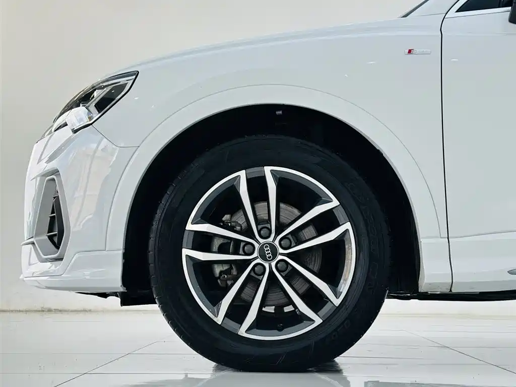 Audi Q3 2022 35 TFSI Progressive Dynamic фото 9