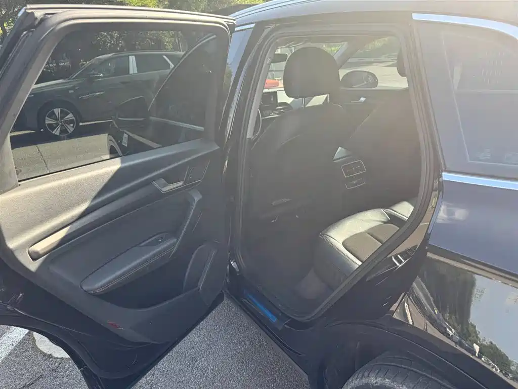 Audi Q5L 2020 40 TFSI Prestige Progressive фото 24