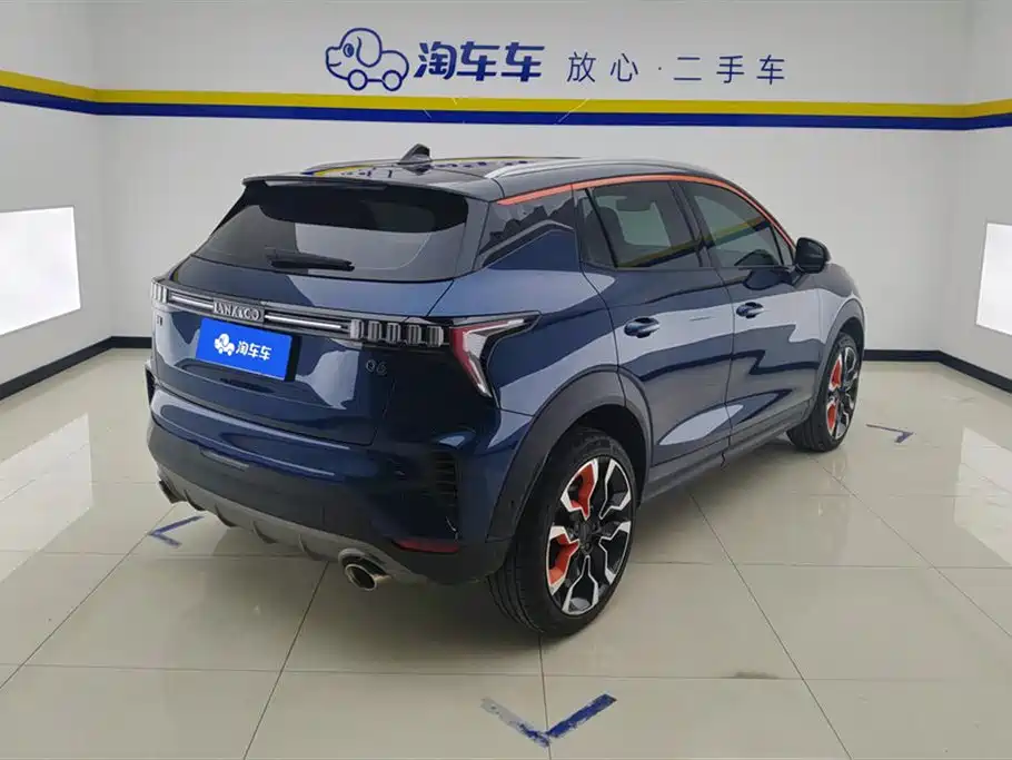 Lynk & Co 06 2020 1.5T Halo фото 3