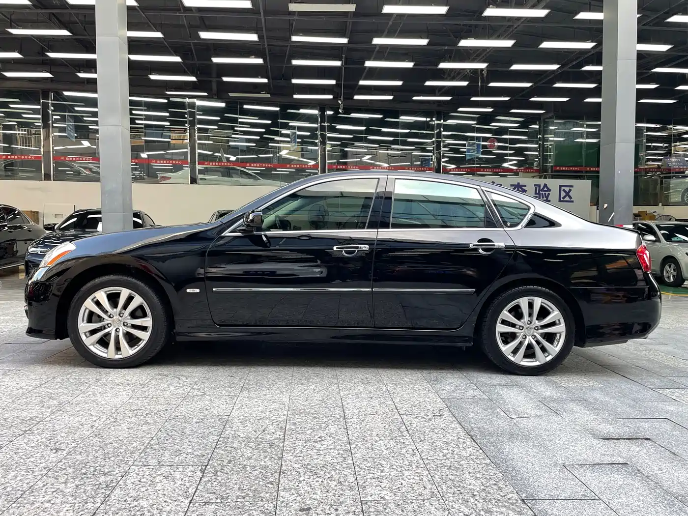 Infiniti M Series 2008 M35 Premium Edition фото 16
