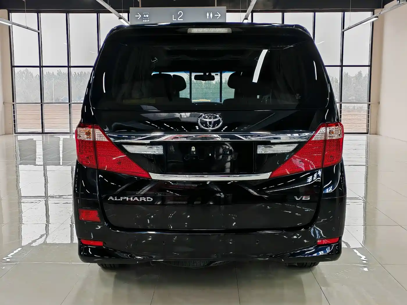 Toyota Alphard 2012 3.5L Luxury Edition фото 15