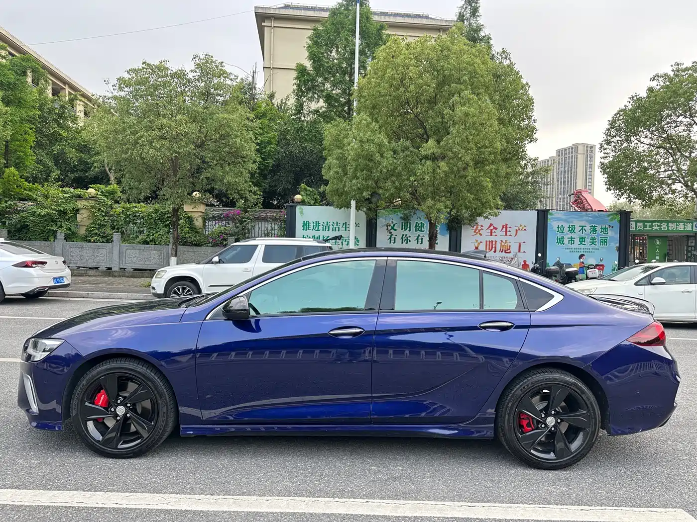 Buick Regal 2021 GS 28T Premium Model фото 3