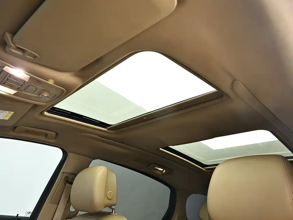 Photo 12 - Buick GL8
