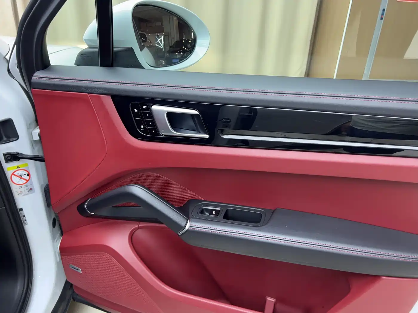 Porsche Cayenne New Energy 2019 Cayenne E-Hybrid 2.0T фото 4