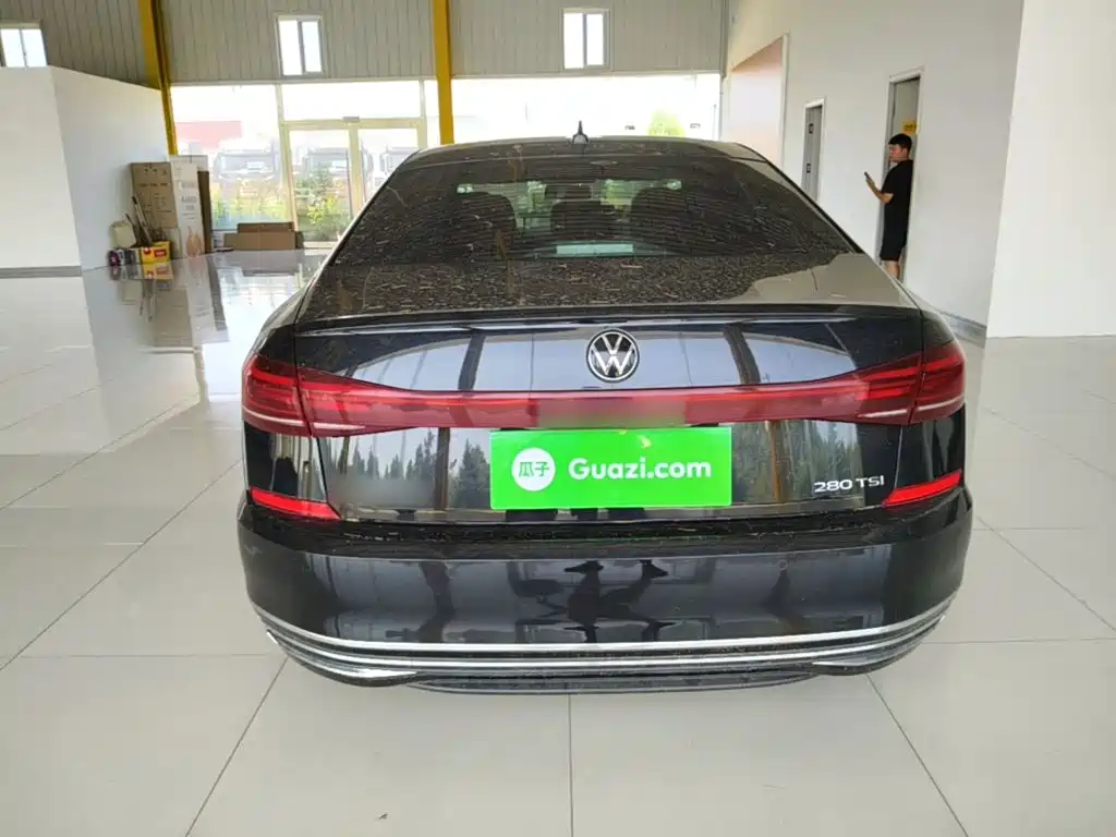 صورة 6 - Volkswagen Passat