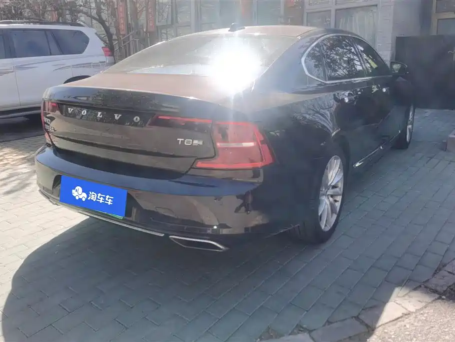 VOLVO S90 PLUG IN HYBRID