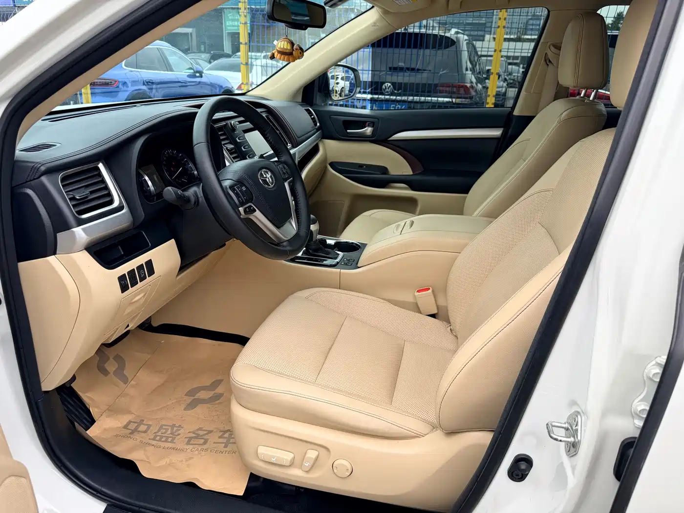 Toyota Highlander 2015 2.0T AWD Luxury Edition 7-seater фото 6
