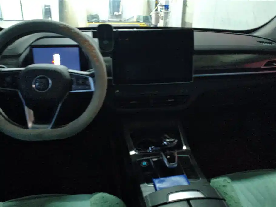 BYD Qin Pro New Energy 2018 DM 1.5TI Auto Smart Connect Premium фото 12