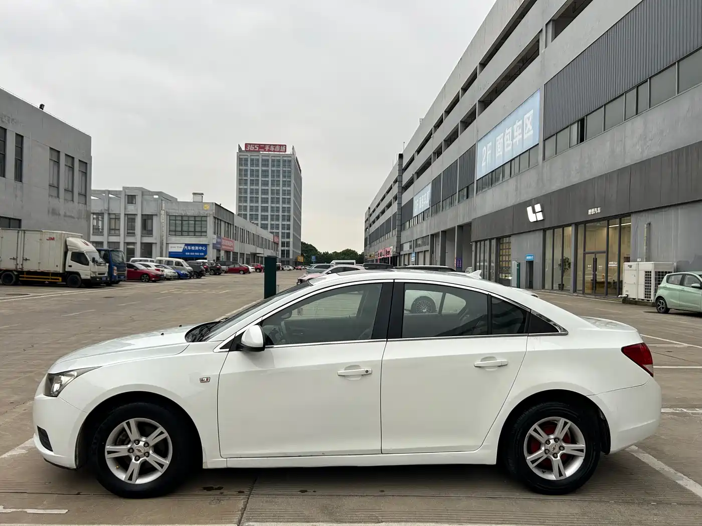 Chevrolet Cruze 2013 1.6L SL Universe AT фото 4