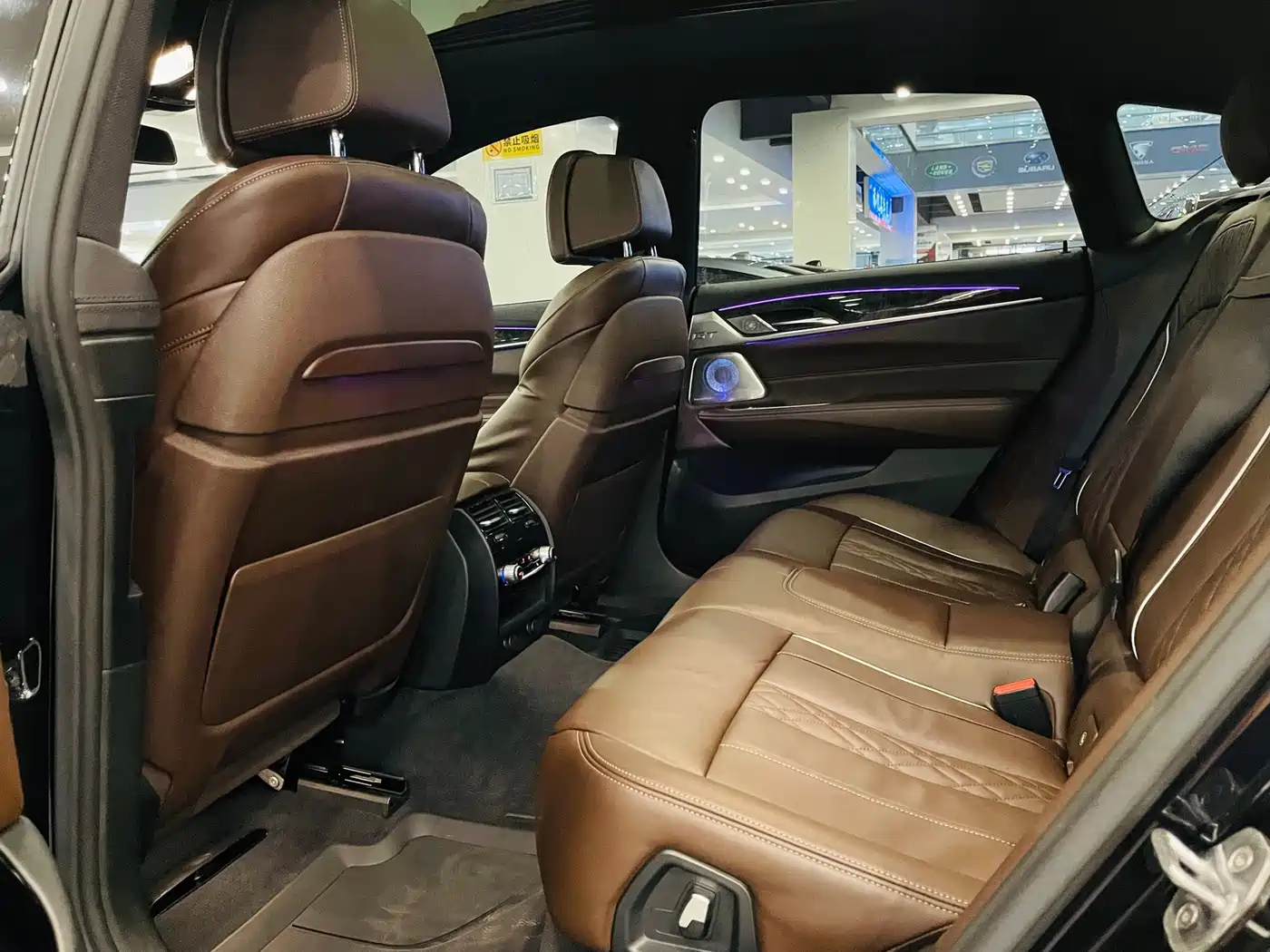 BMW 6 Series GT 2019 630i M Sport Grand Tourer Edition фото 4