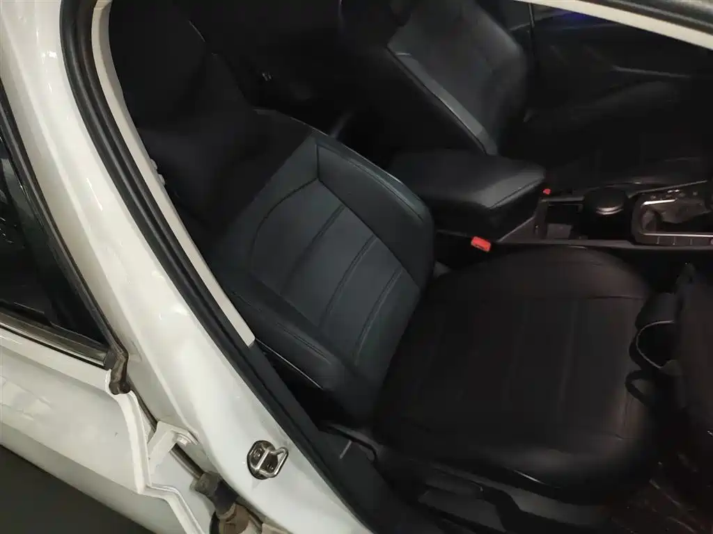 Volkswagen Sagitar 2019 280TSI DSG Comfort Edition China VI фото 25