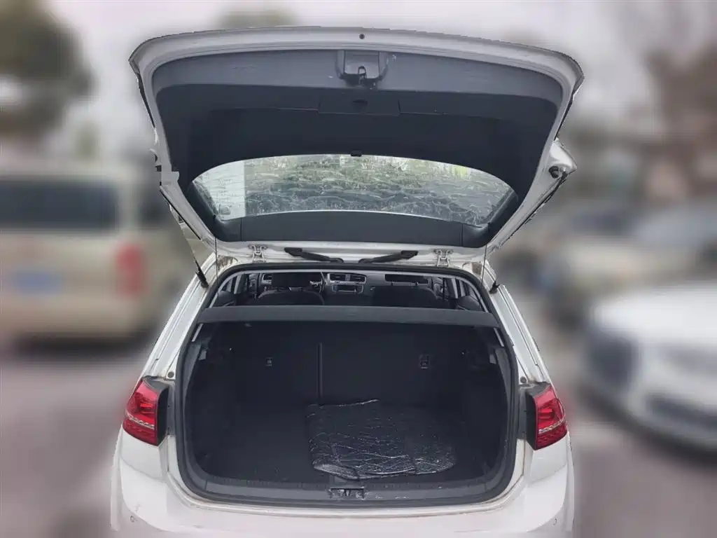 Volkswagen Golf 2015 1.4TSI Automatic Comfort фото 10