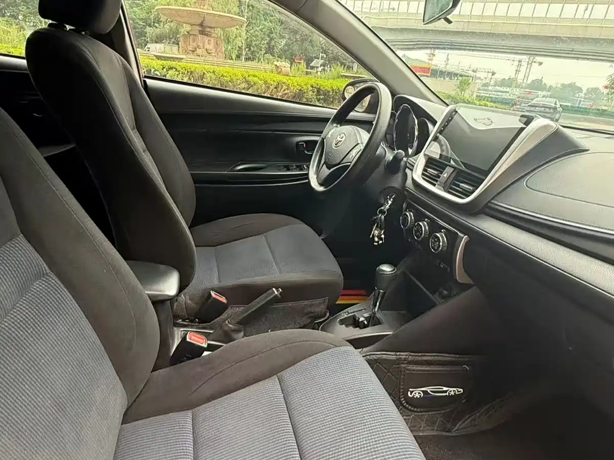 Toyota YARiS L Zhi Xiang 2017 1.5E CVT Charming Edition фото 10