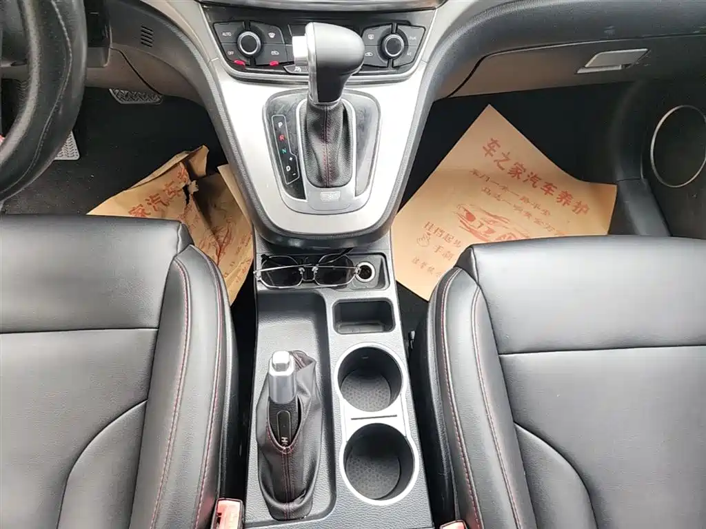 Haval H6 2015 Sport 1.5T Automatic 2WD Luxury фото 14