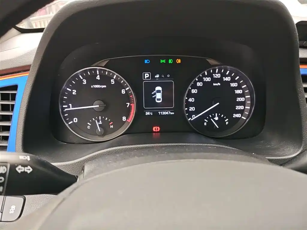 Hyundai Elantra 2016 Model 1.6L Automatic Smart Elite фото 12