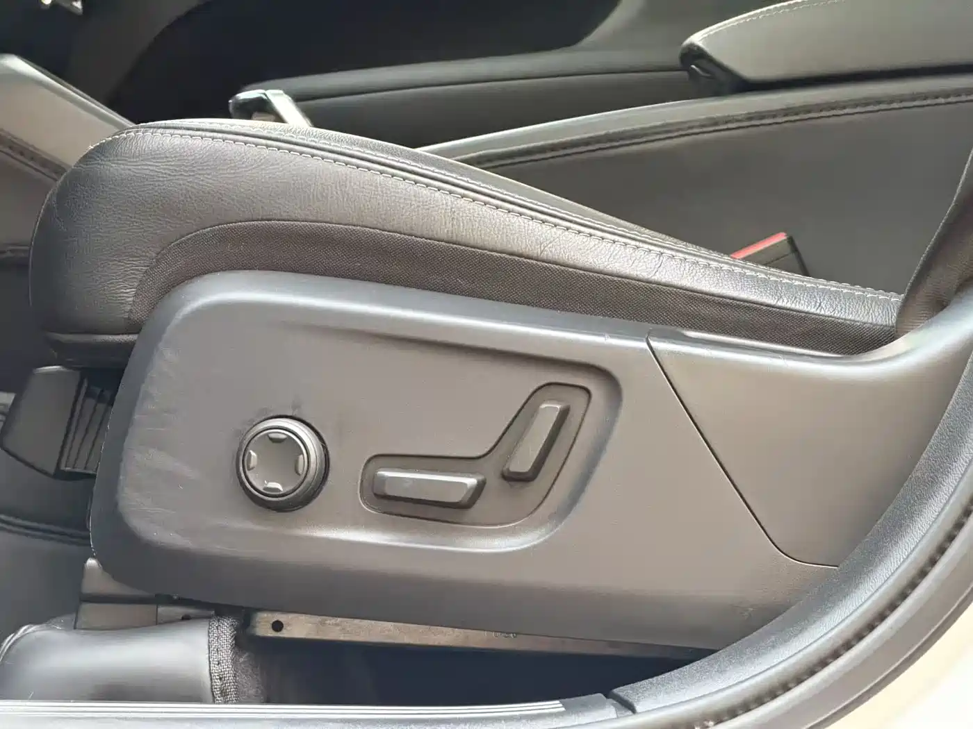 Volvo XC40 2021 T4 AWD Smart Luxury Edition фото 21