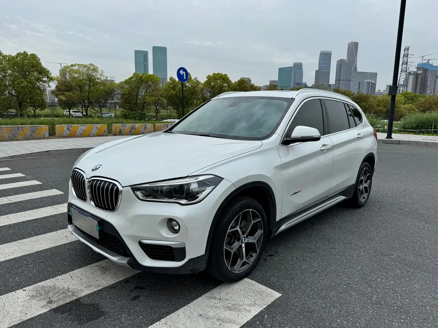 BMW X1 2018 sDrive18Li Premium Model