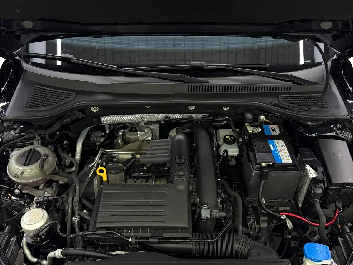 Volkswagen Passat 2023 280TSI Elite Edition фото 22