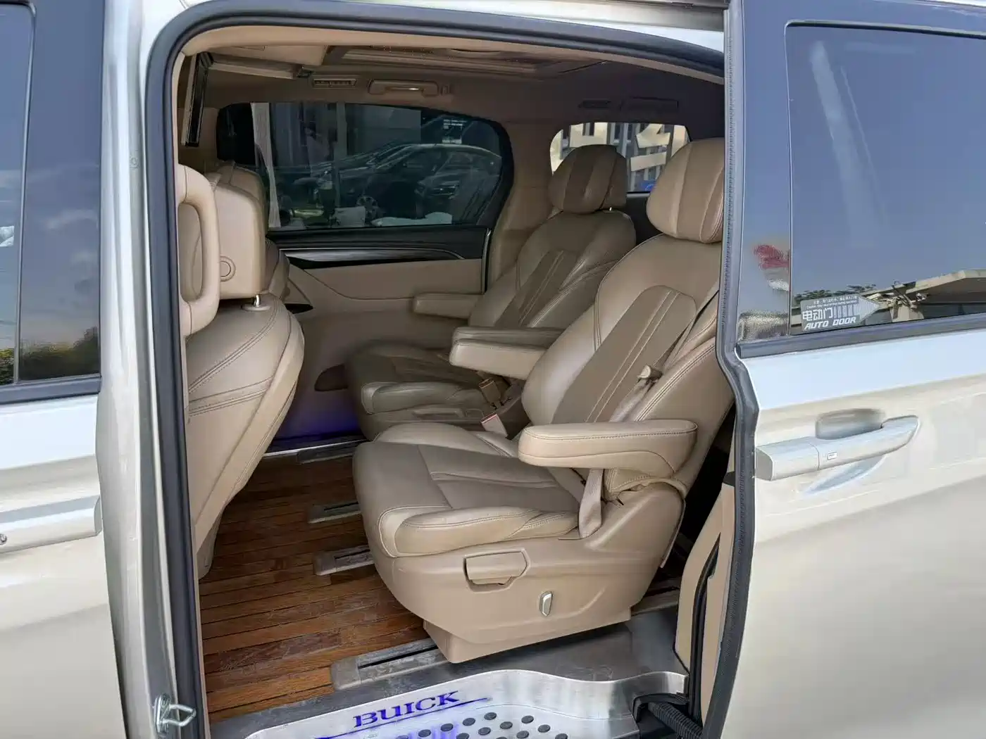 Buick GL8 2020 Model ES Landglory 653T Premium фото 11