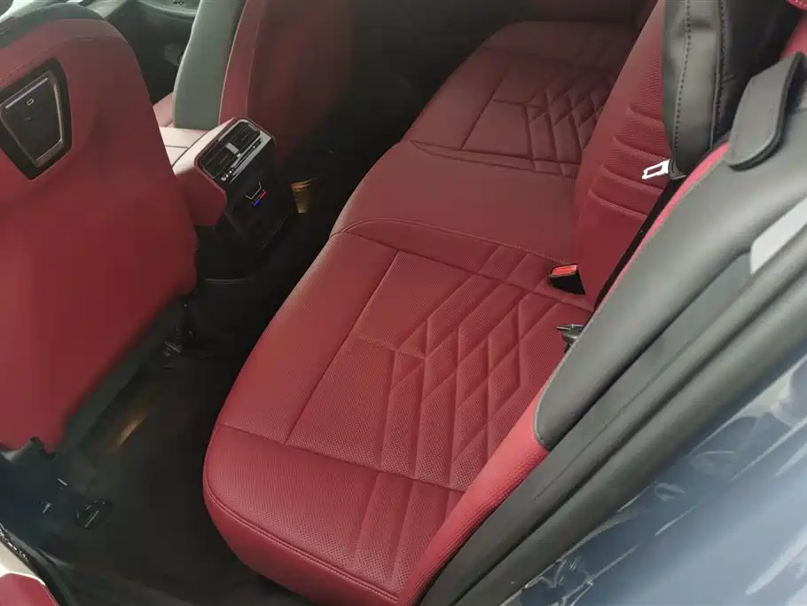 BMW i5 2024 eDrive 35L Premium Model M Sport Package фото 11