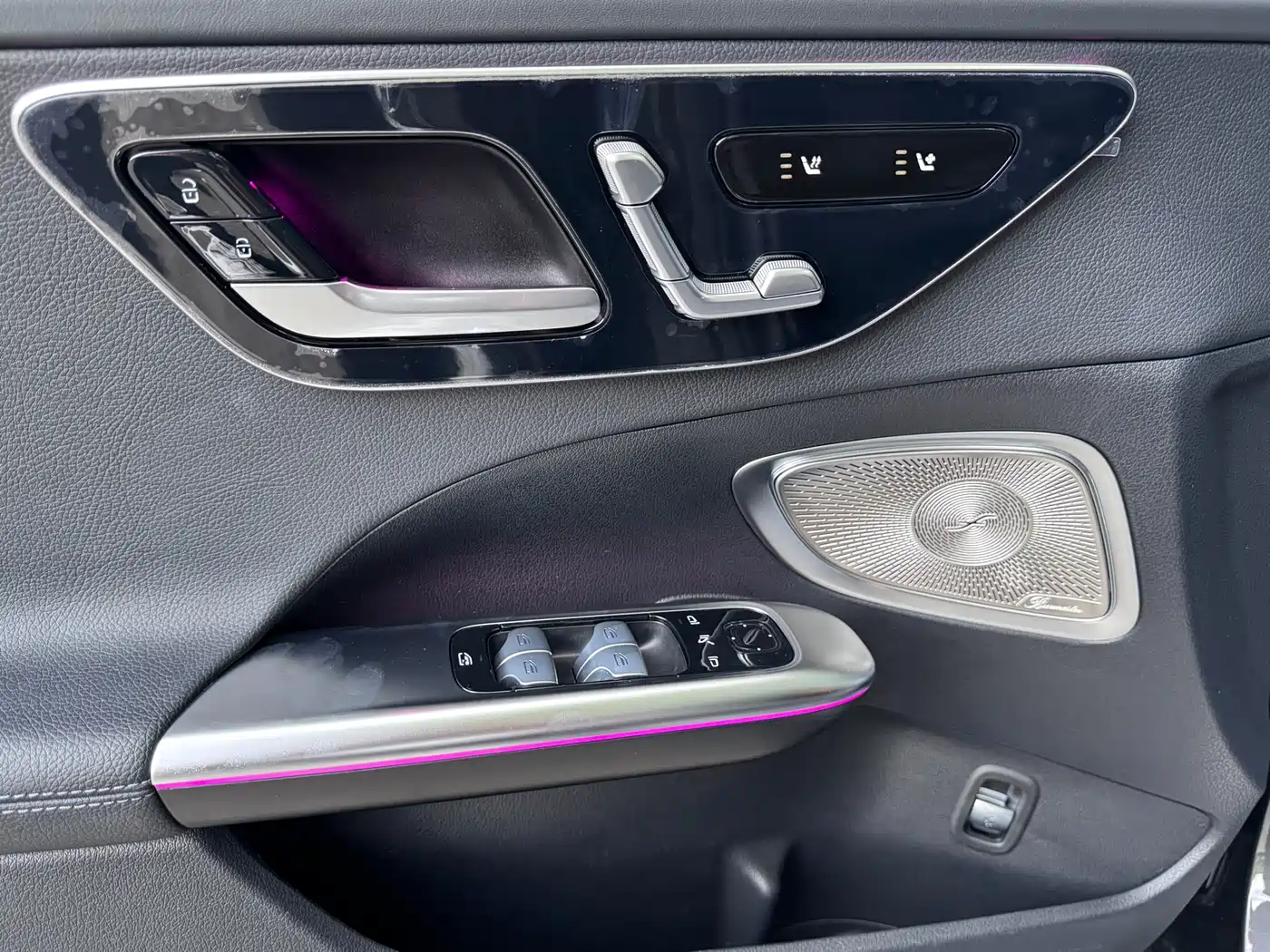 Mercedes-Benz C-Class 2024 Facelift C 260 L Moonlight Sport фото 18