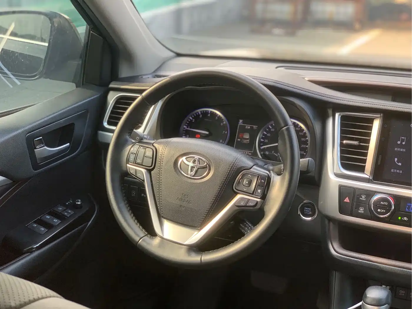 Toyota Highlander 2018 2.0T 4WD Premium 7-seater China VI фото 10