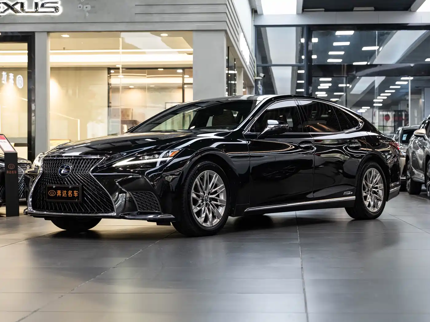 Lexus LS 2021 500h Luxury Edition