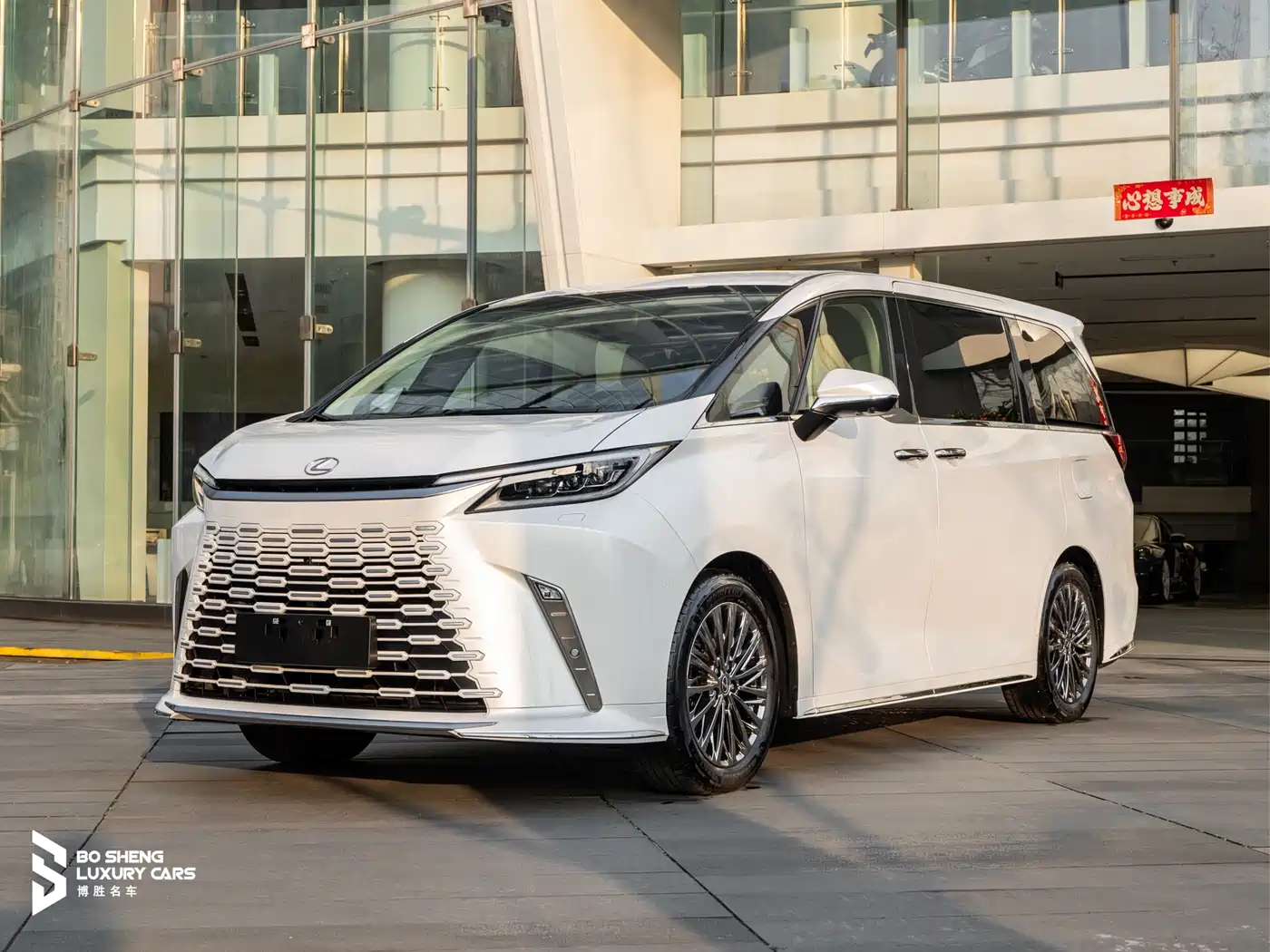 Lexus LM 2025 Model 350h Seven-Seater Elegance Edition фото 8