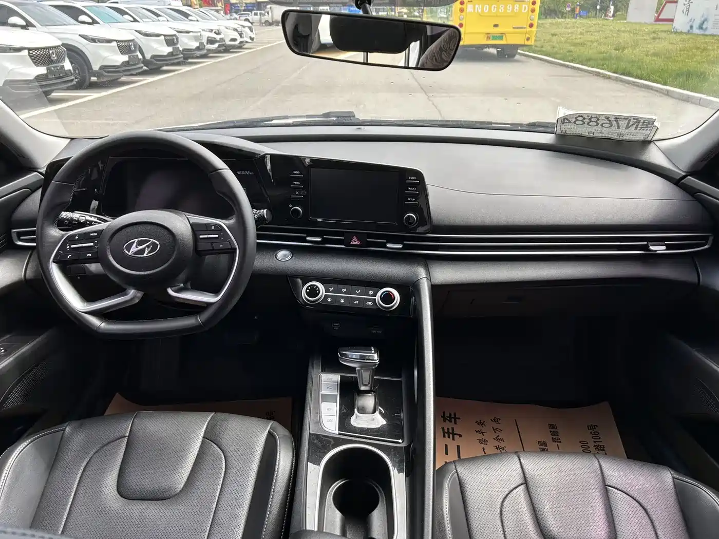 Hyundai Elantra 2022 1.5L CVT GLX Elite Edition фото 7