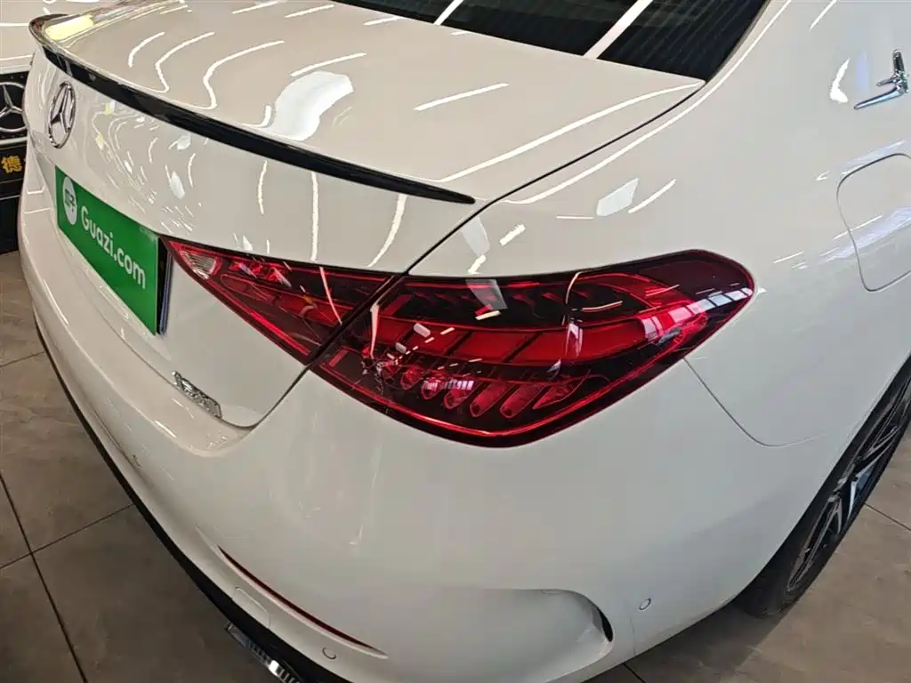 Mercedes-Benz C-Class 2024 Facelift III C 260 L Night Sport Edition фото 8