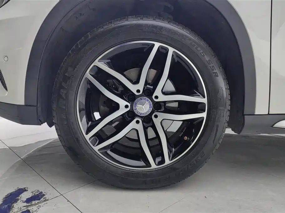 Mercedes-Benz GLA 2016 GLA 220 4MATIC Fashion фото 6