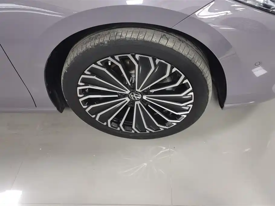 Volkswagen Passat 2025 Pro 380TSI Dragon Prestige Edition фото 6