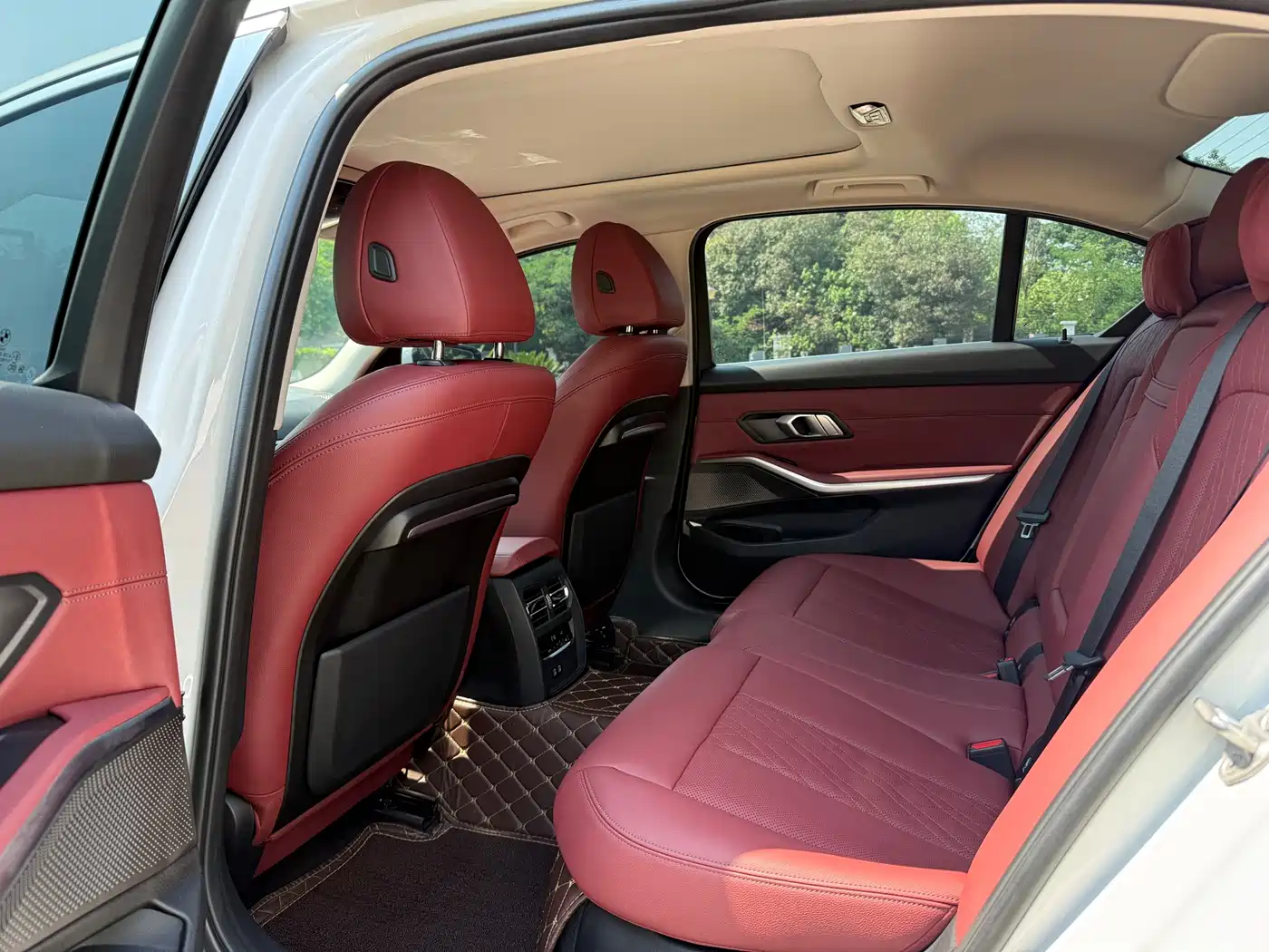 BMW 3 Series 2022 320Li M Sport Package фото 6