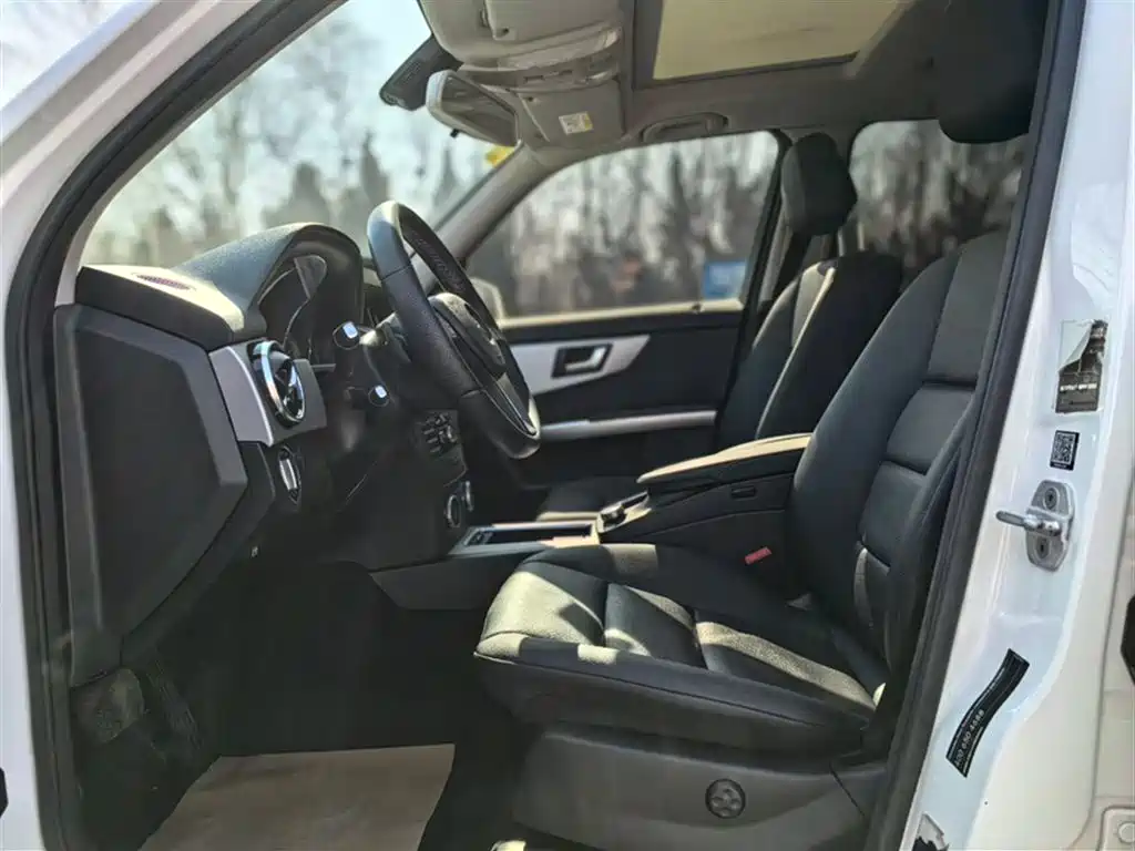Mercedes-Benz GLK-Class 2014 GLK 260 4MATIC Dynamic фото 20