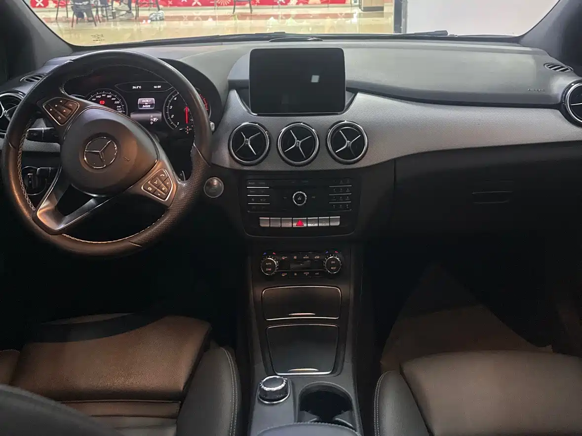 Mercedes-Benz B-Class 2017 B 200 Style фото 9