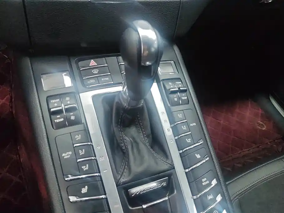 Porsche Macan 2017 Macan S 3.0T фото 16
