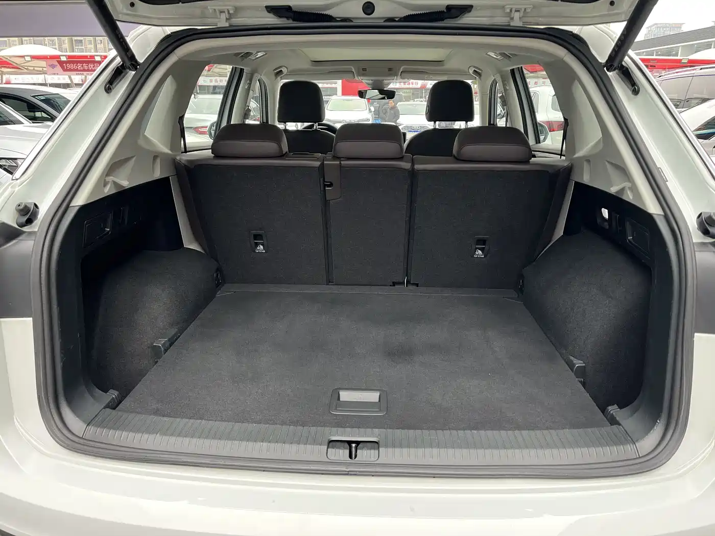 Volkswagen Tayron 2023 330TSI 2WD Luxury Plus Advanced Edition фото 17